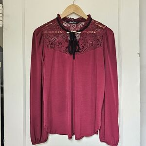 NWOT•Burgundy blouse with lace detail (L)